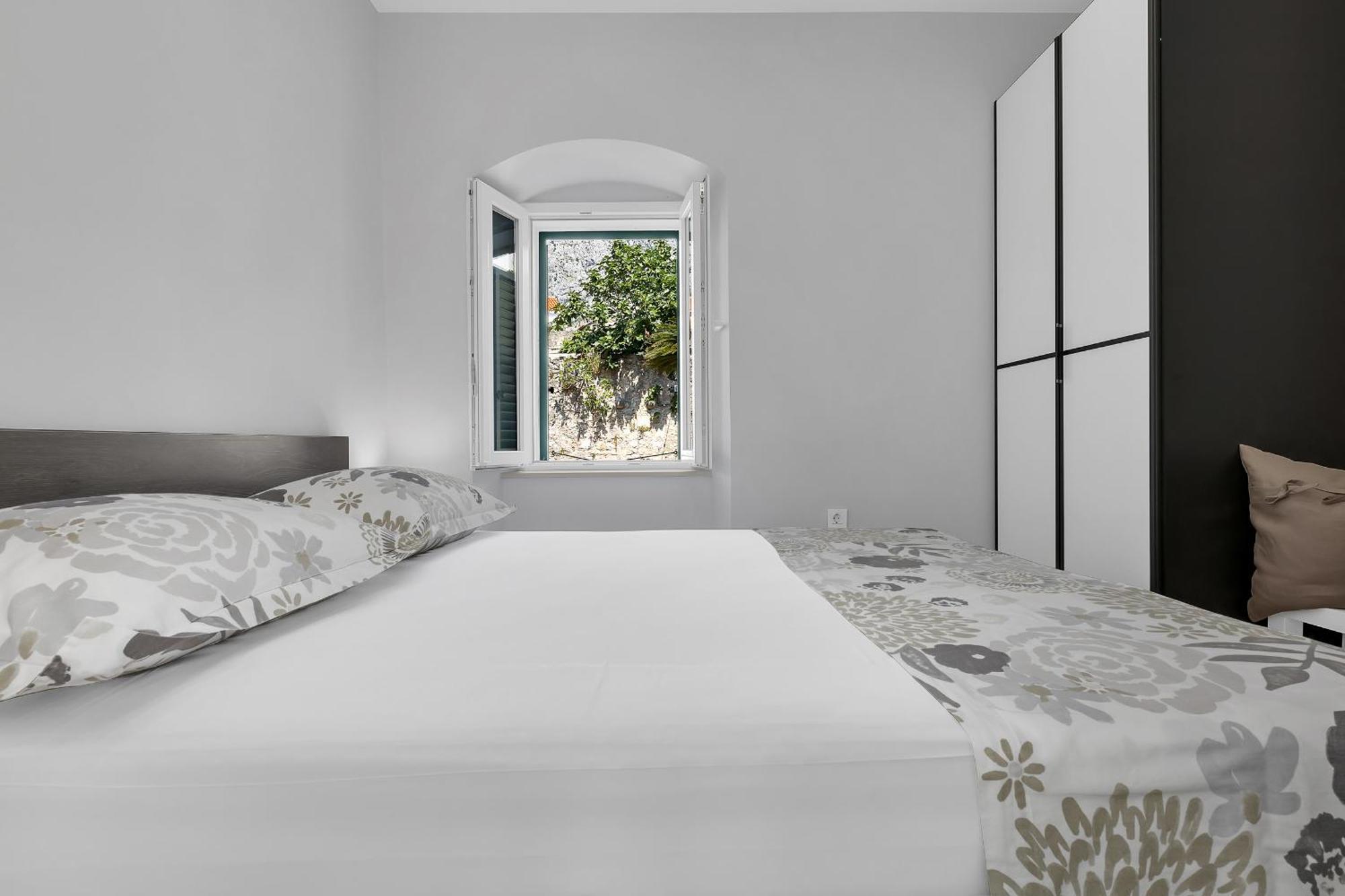 City Center Apartment Dvor Kalalarga 马卡尔斯卡 外观 照片